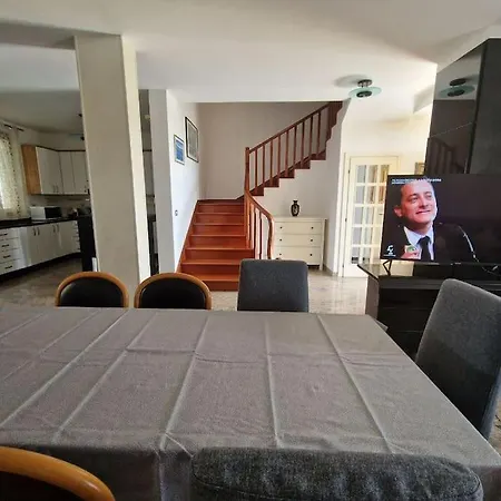 Lejlighed Domen House *
