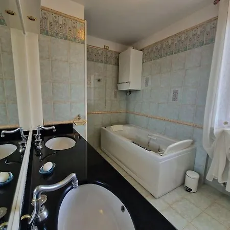 Апартаменты Domen House