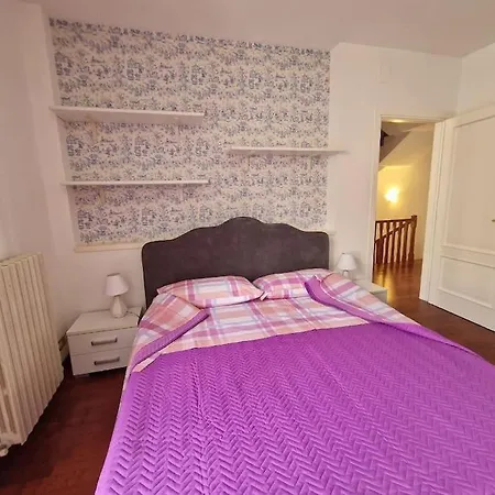 Апартаменты Domen House *